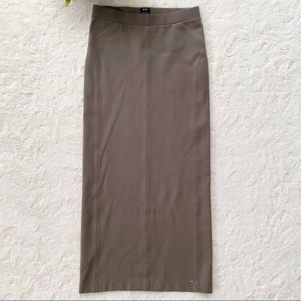 ‼️SOLD‼️ 9/15 exclusively@ Saks Fifth Avenue skirt